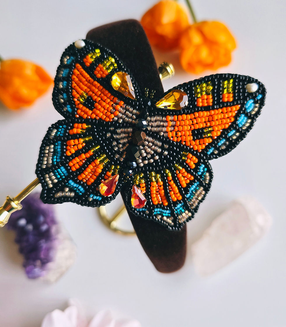 Indexkép: Aglais urticae - hairband