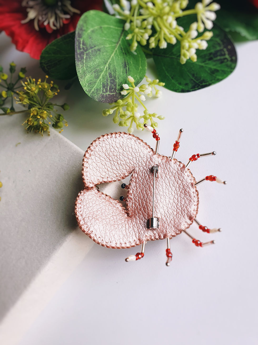Indexkép: Red crab - brooch