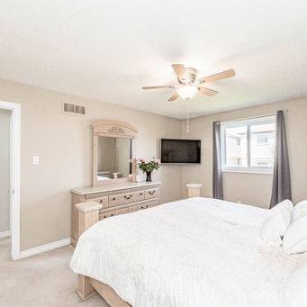 030-11 Broughton Av., -29.jpg