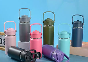 GARRAFA TÉRMICA 350ML COM CANUDO E BICO E ALÇA E BASE DE SILICONE