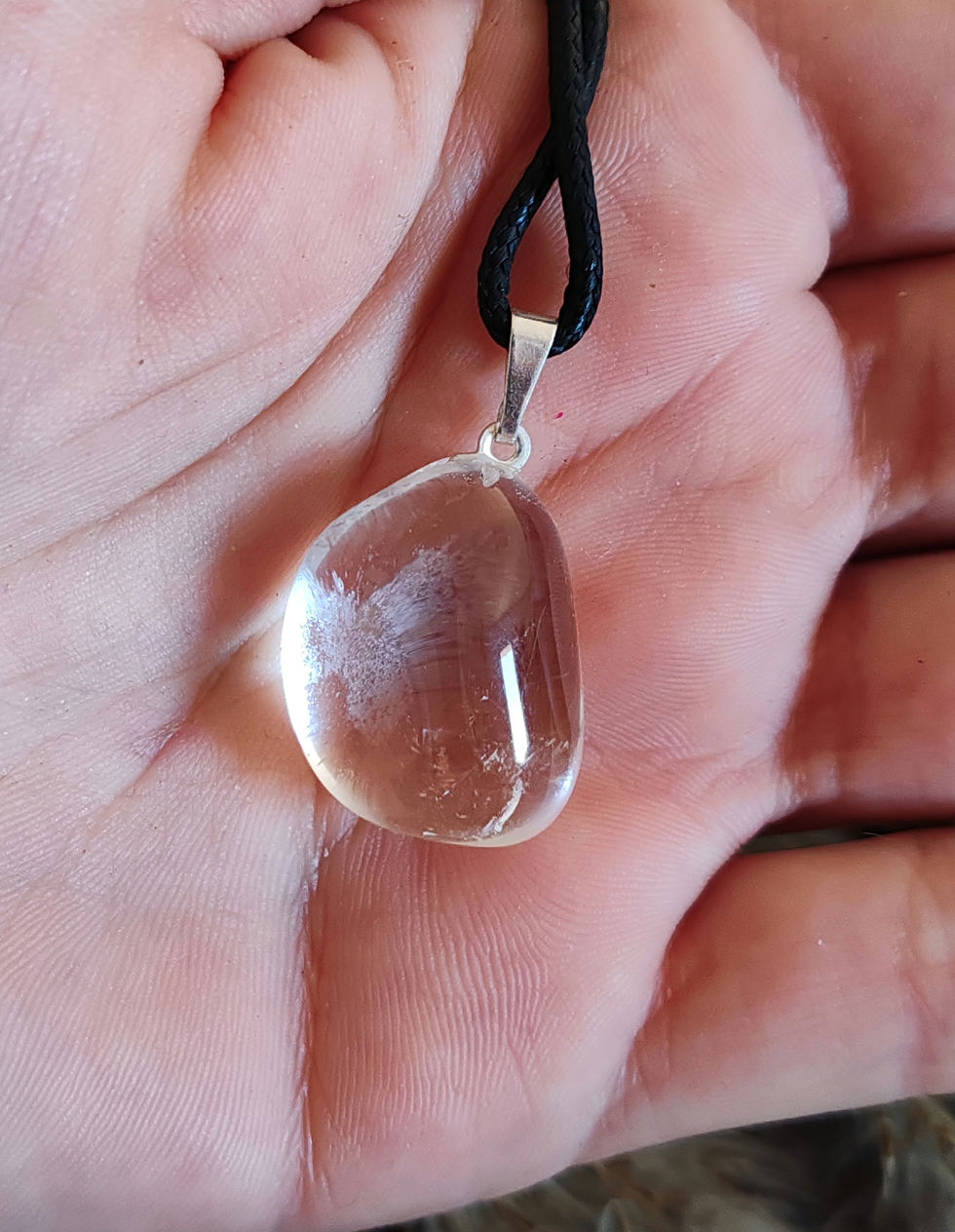 Miniature : pendentif en cristal de roche