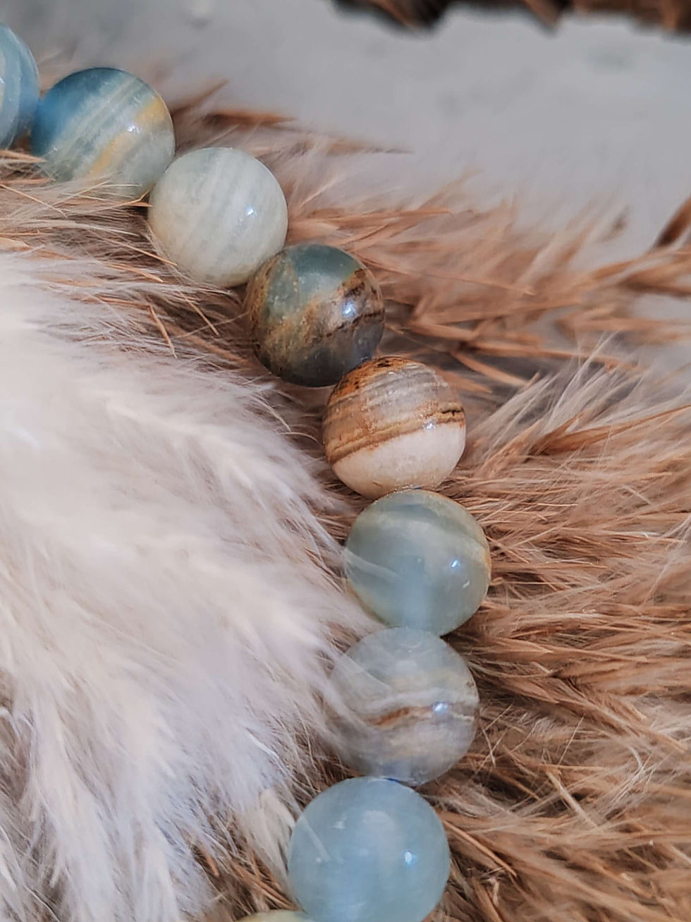Miniature : bracelet en calcite bleue sur gangue