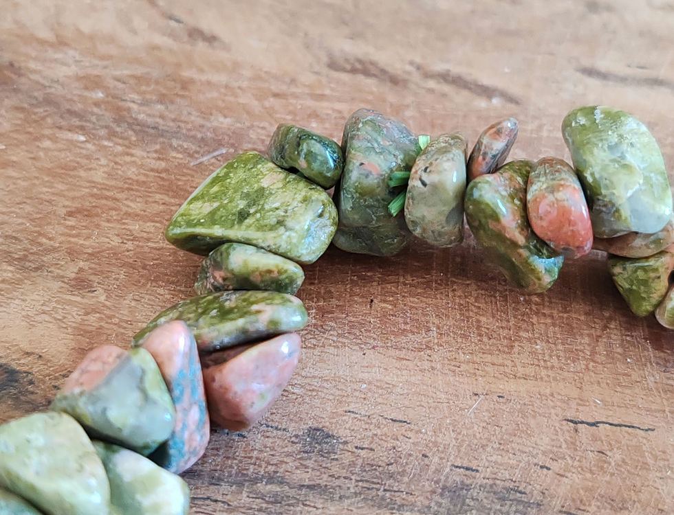 Miniature : bracelet en perles de chips en pierre unakite
