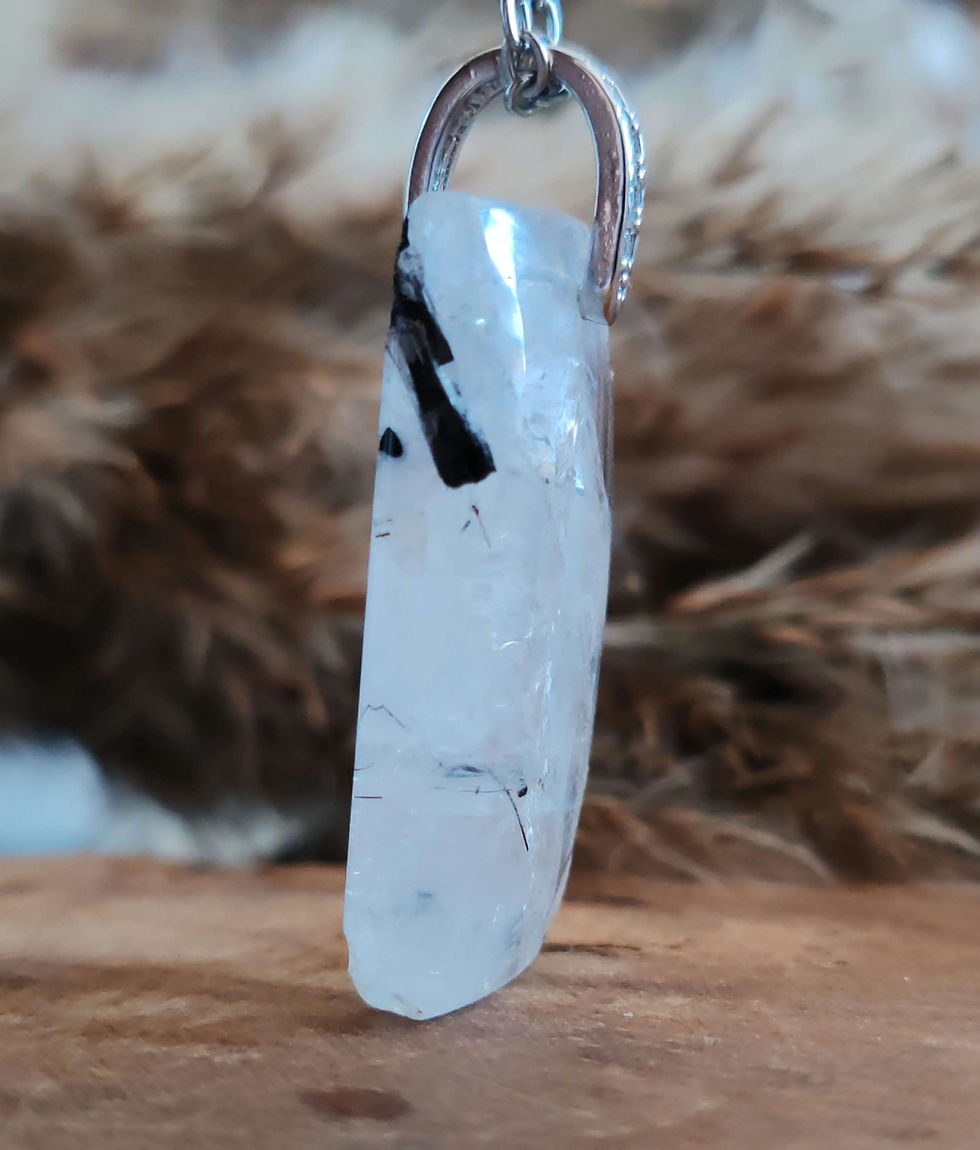 Miniature : pendentif en quartz tourmaline noire