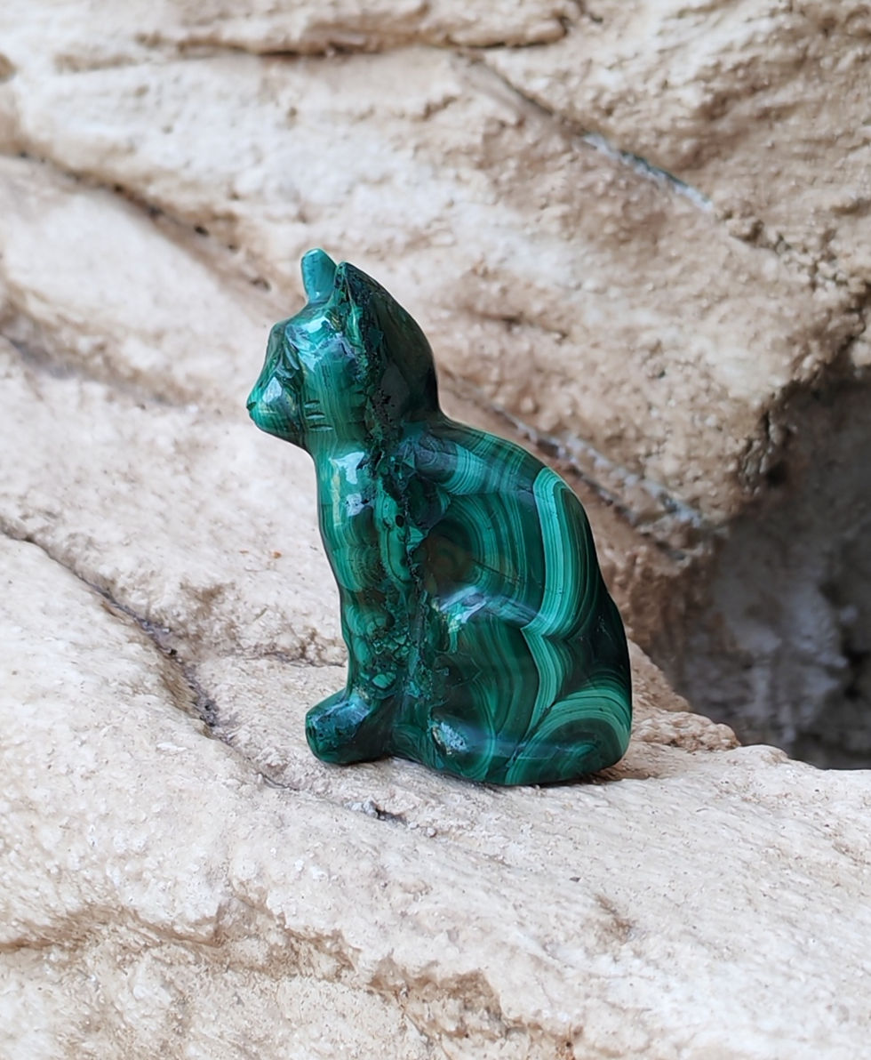 Miniature : Chat sculpté en malachite naturelle du Congo