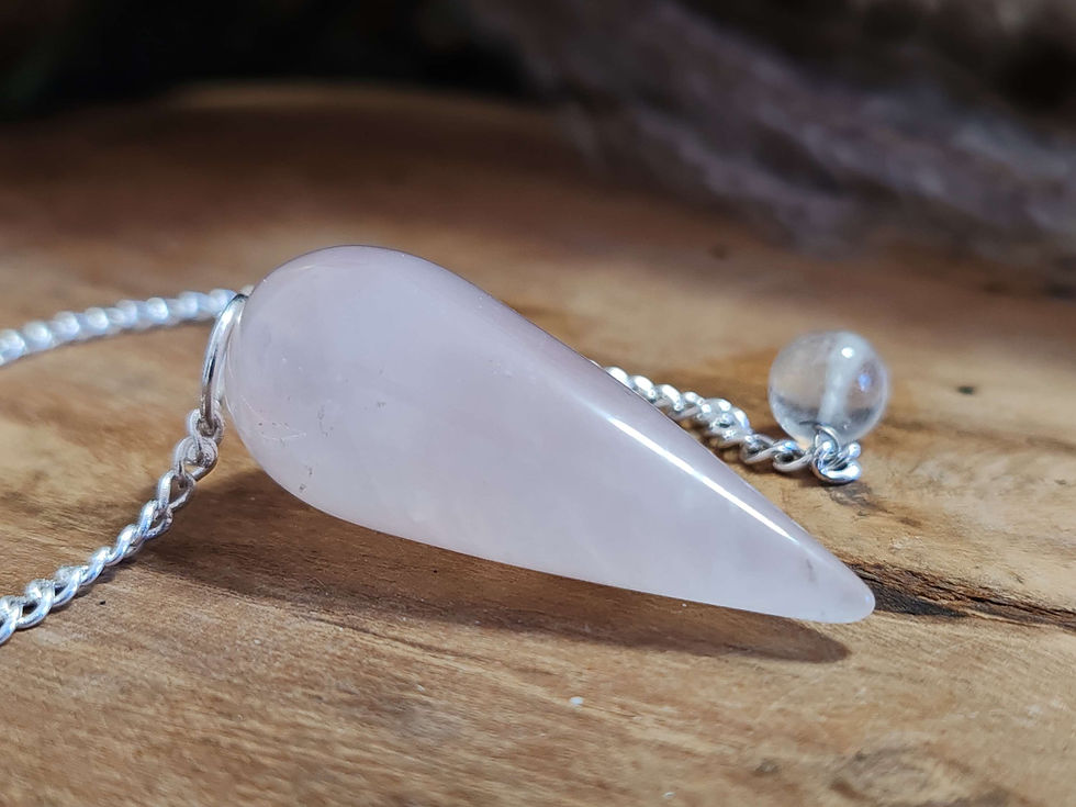 Miniature : pendule en quartz rose
