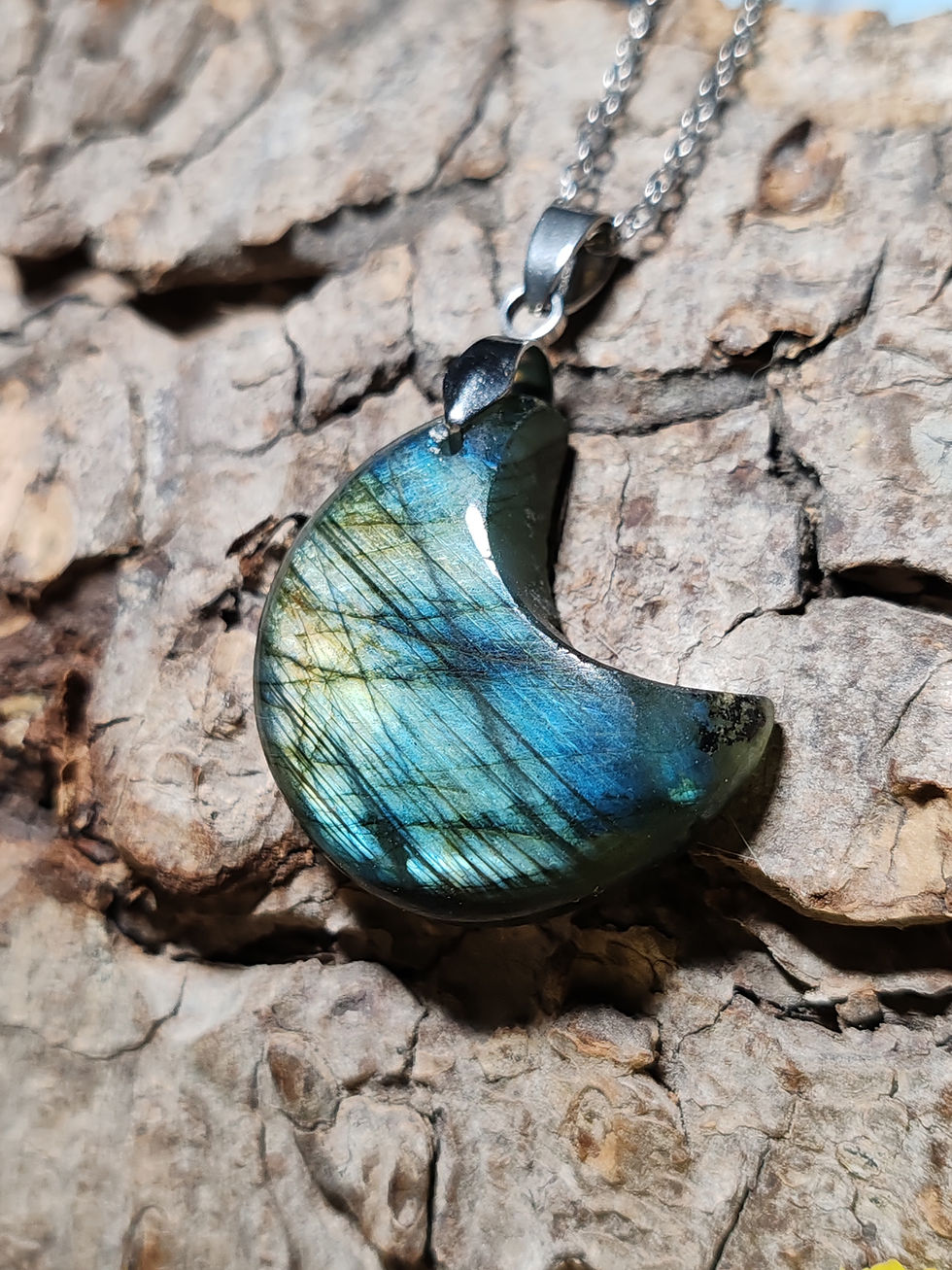 Pendentif lune en Labradorite