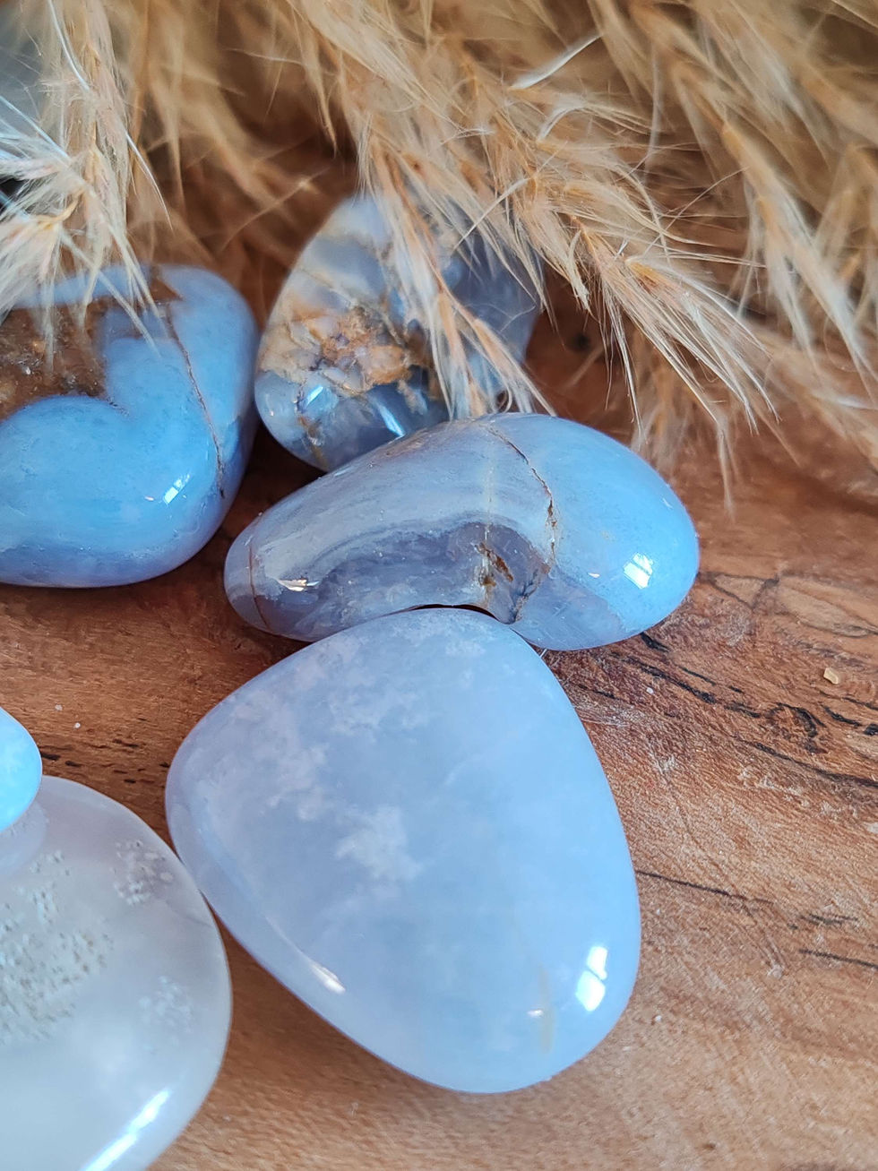 Miniature : Pierre roulée en Calcédoine Bleue sur gangue