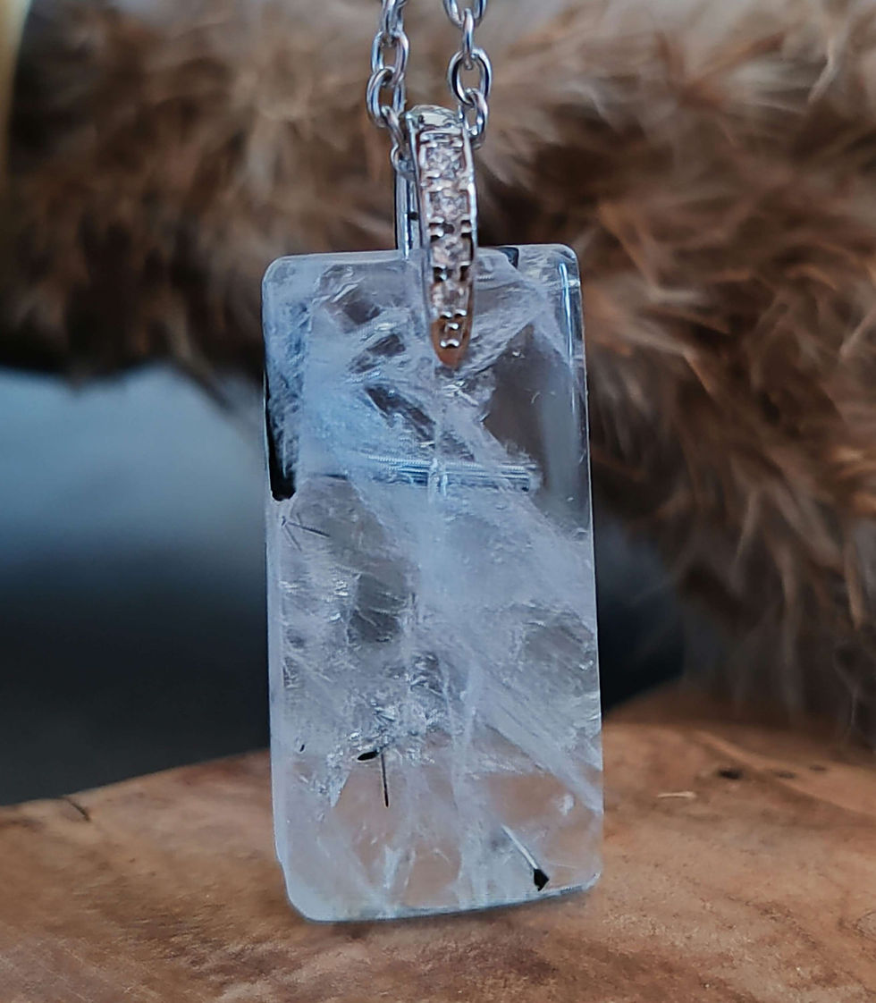Miniature : pendentif en quartz tourmaline noire