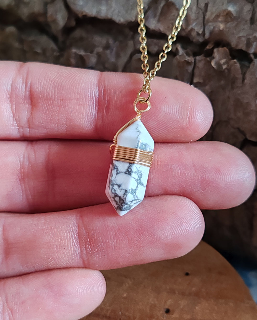 Miniature : Collier Pointe Biterminée en Howlite Naturelle de Zimbawé
