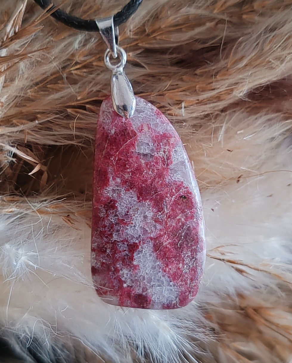 Pendentif en Thulite