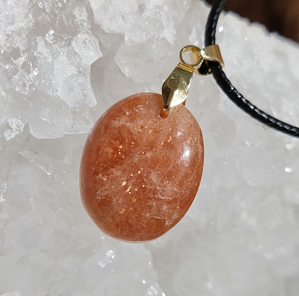 Pendentif en Pierre du Soleil