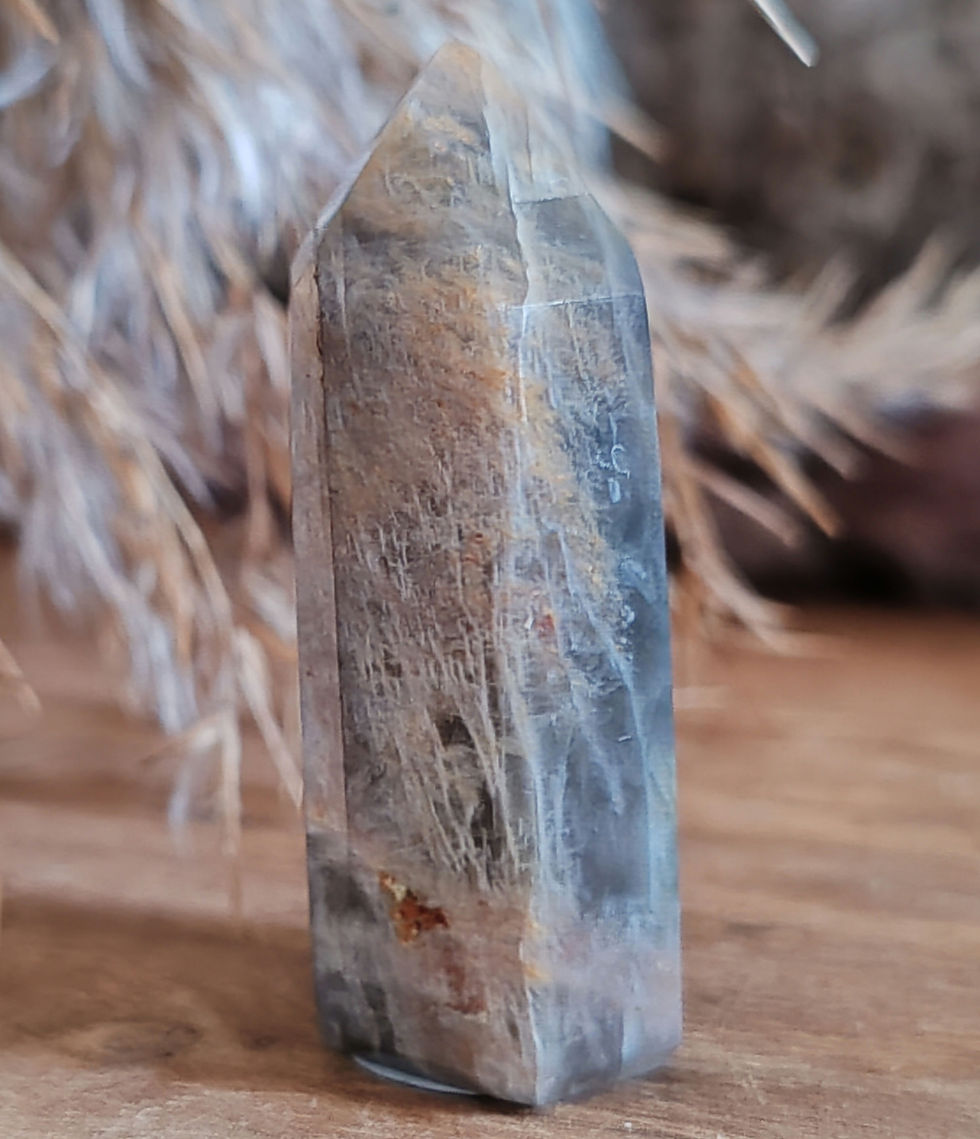 Miniature : pointe en pierre de lune noire