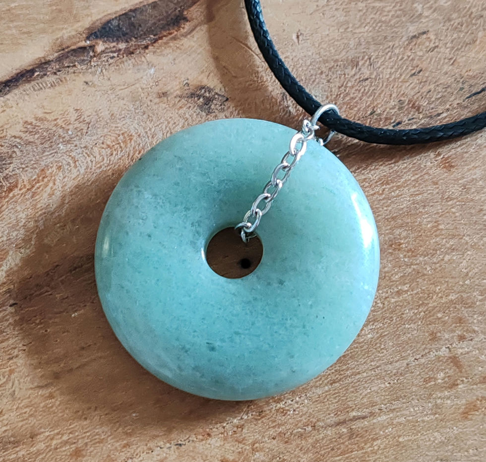 Miniature : pendentif en aventurine verte
