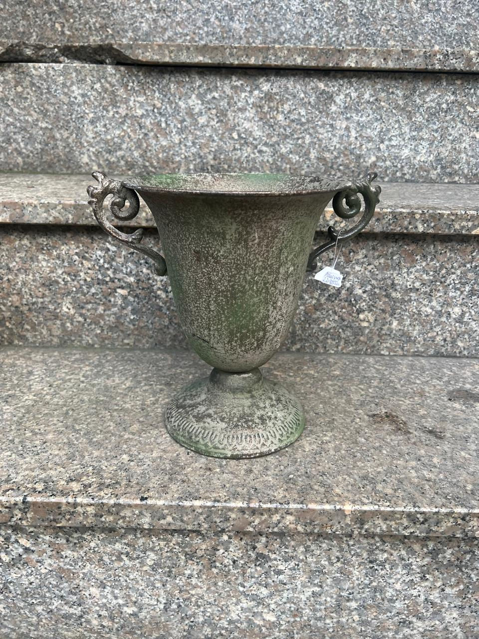 Miniaturbild:   Pokal,Metall,Grün antik,29,5x21xH27cm, Dekoration ,Blumentopf 