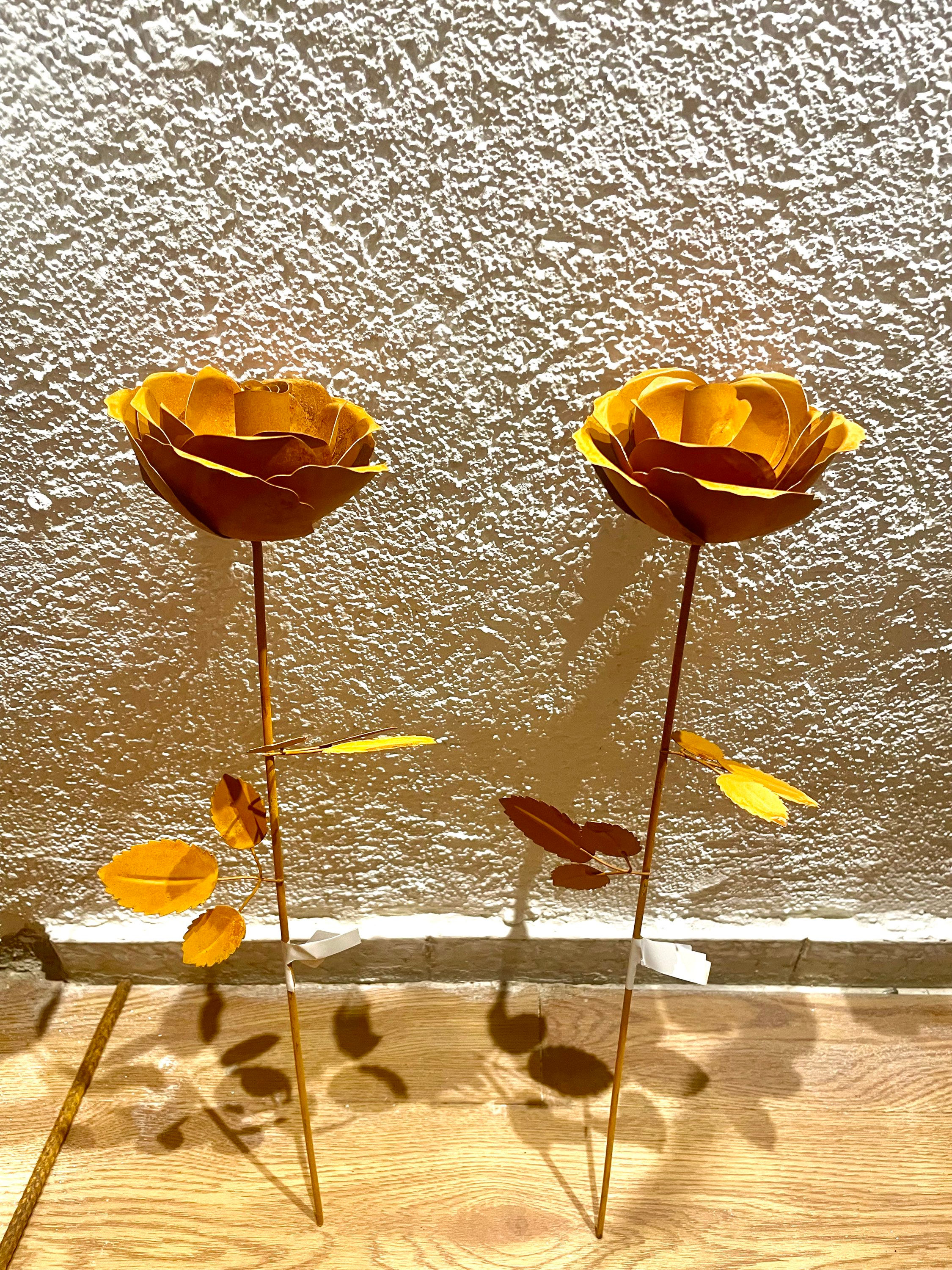 Blume Rose z. St.,RostMetall,11x15x H46 cm,Preis pro Stück