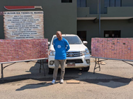 Ejército decomisa más de 200 mil cigarrillos descubiertos debajo de dos camionetas en Valverde