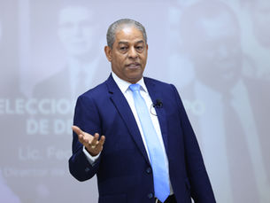 Federico Reynoso dicta conferencia “Elecciones en tiempos de democracia” en COOPNAMA