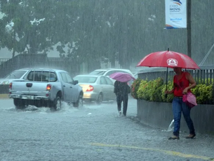 Onda tropical y vaguada provocarán aguaceros y tronadas en varias provincias del país