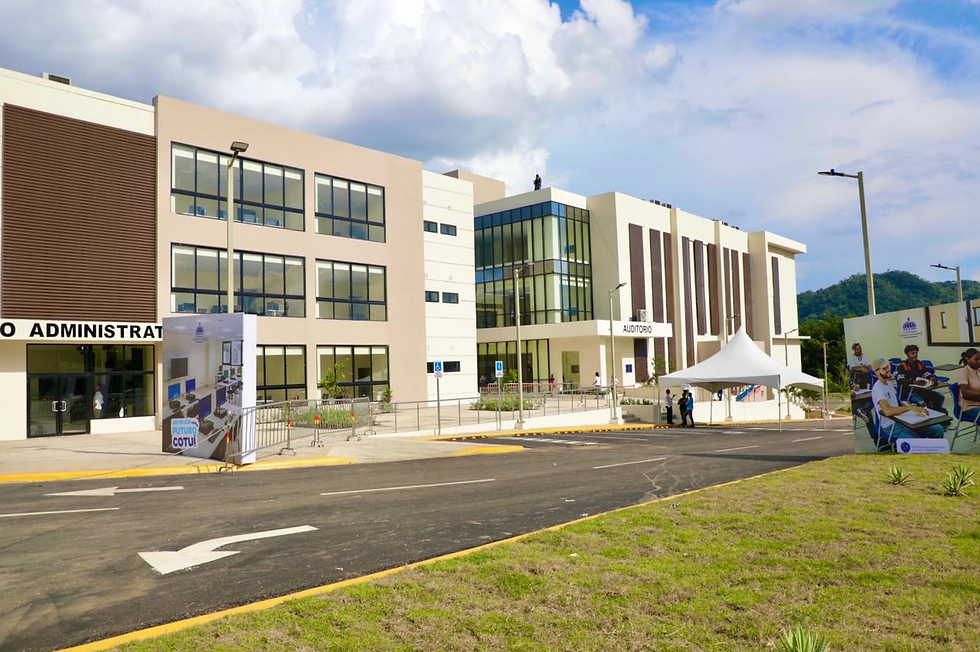 Presidente Abinader inaugura el Centro Universitario Regional UASD-Cotuí