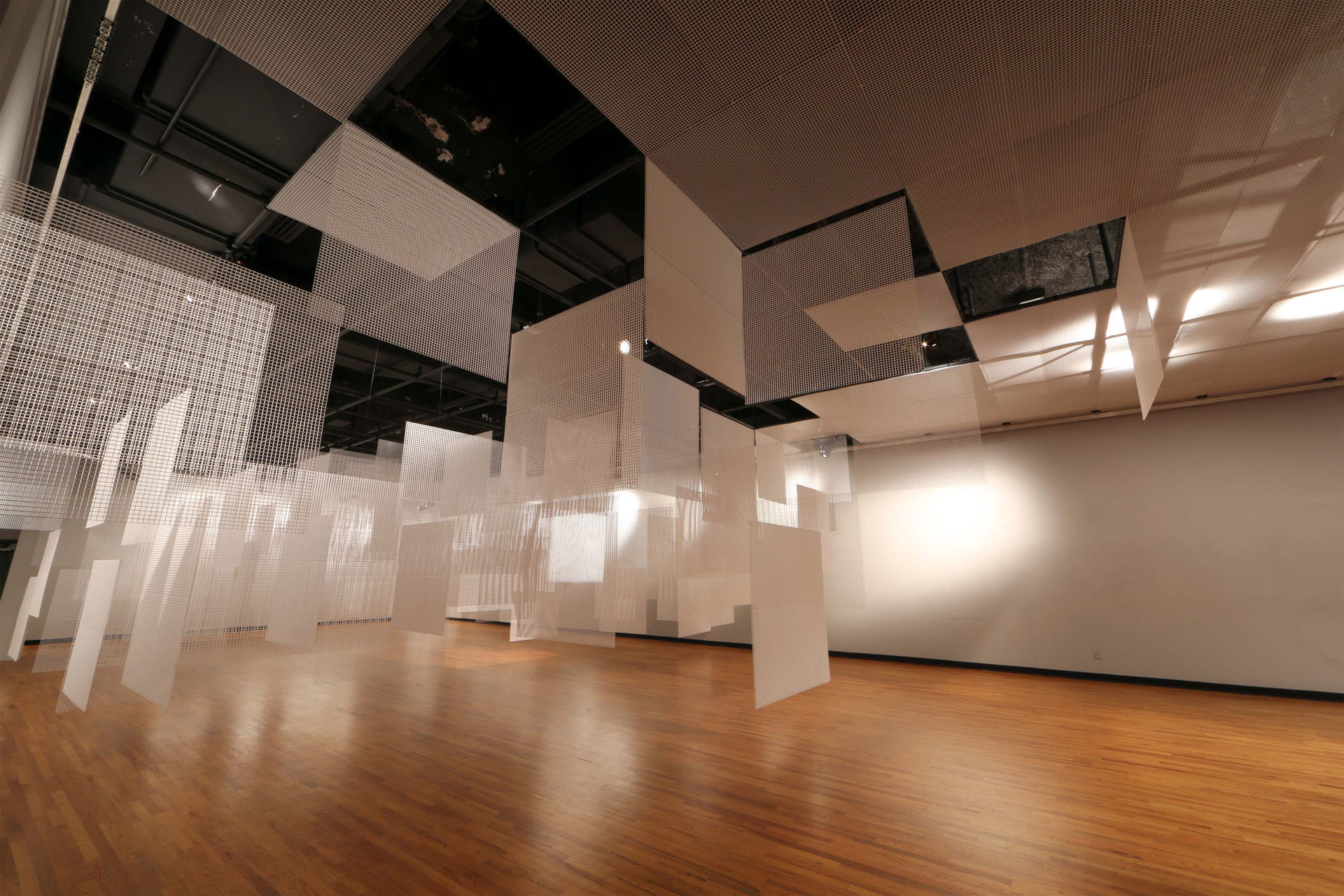 [dis]JUNCTION 
Andréanne Abbondanza-Bergeron