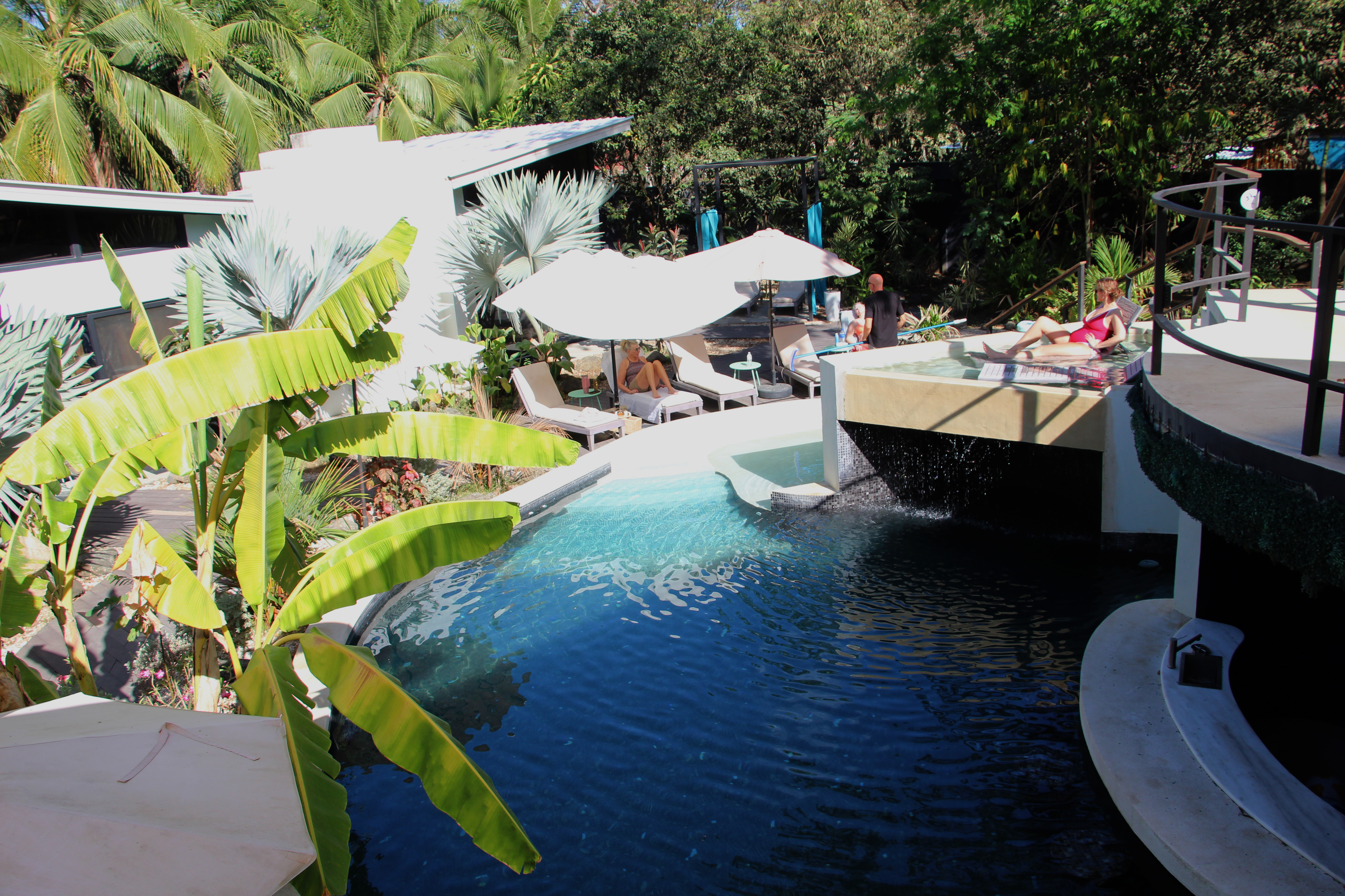 MANGO group-stay property view