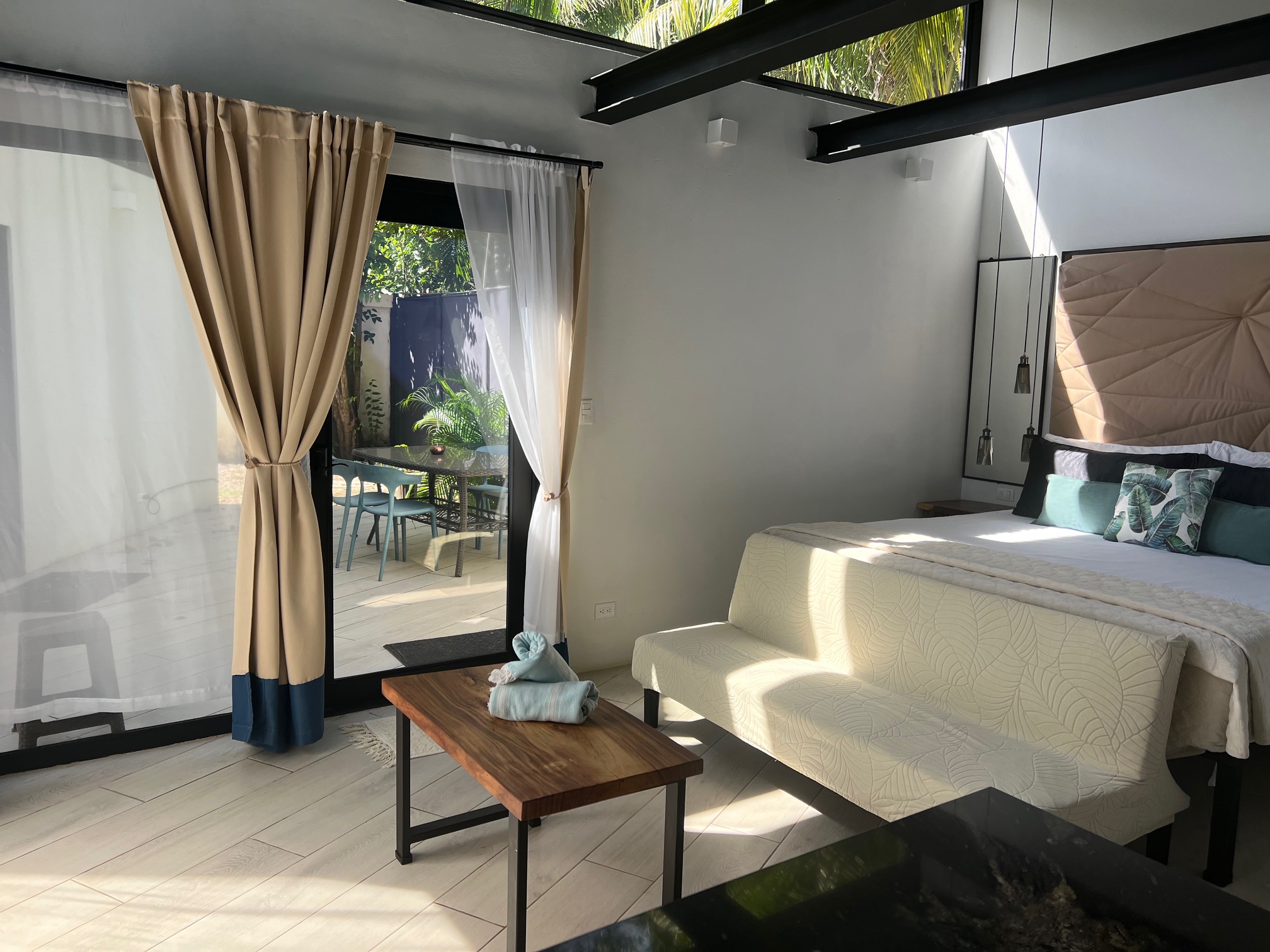 Guest bedroom