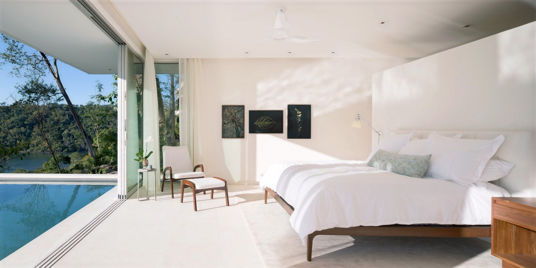 CR POOLSIDE BEDROOM2.JPG