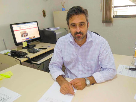 Escolas de Monte discutem se voltam ou não às aulas
