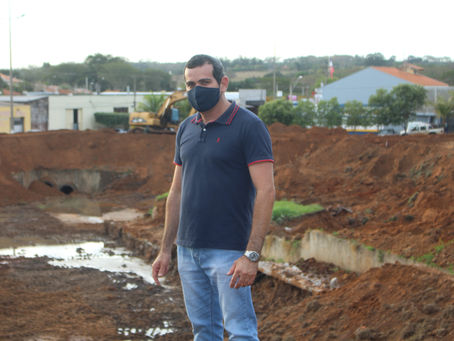 “Piscinão resolve problema que é de toda a cidade”, diz Danilo