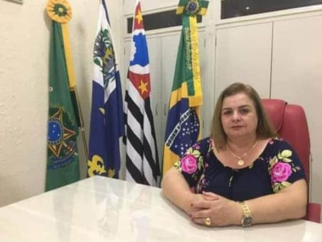 Cleusa dá a volta na Covid e adversários, retorna à prefeitura e assume candidatura
