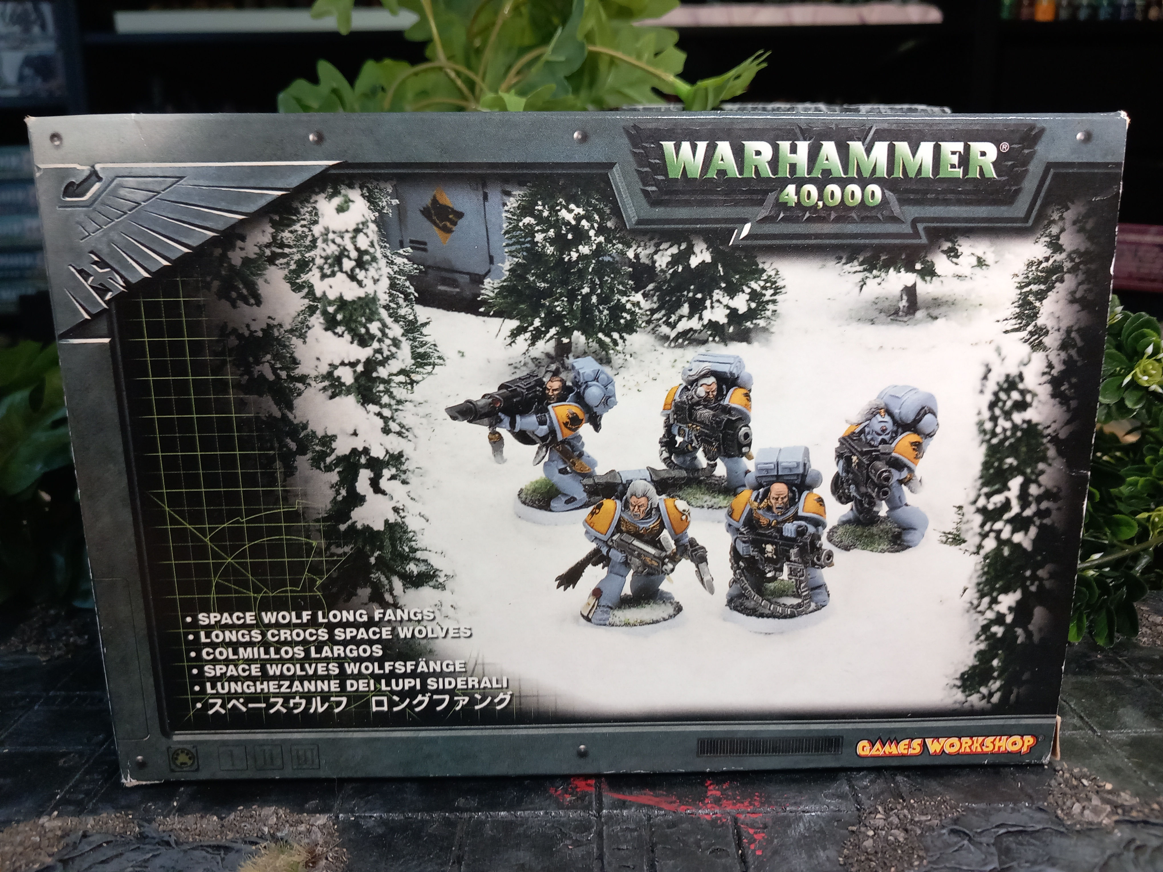 Spacewolfs longfangs