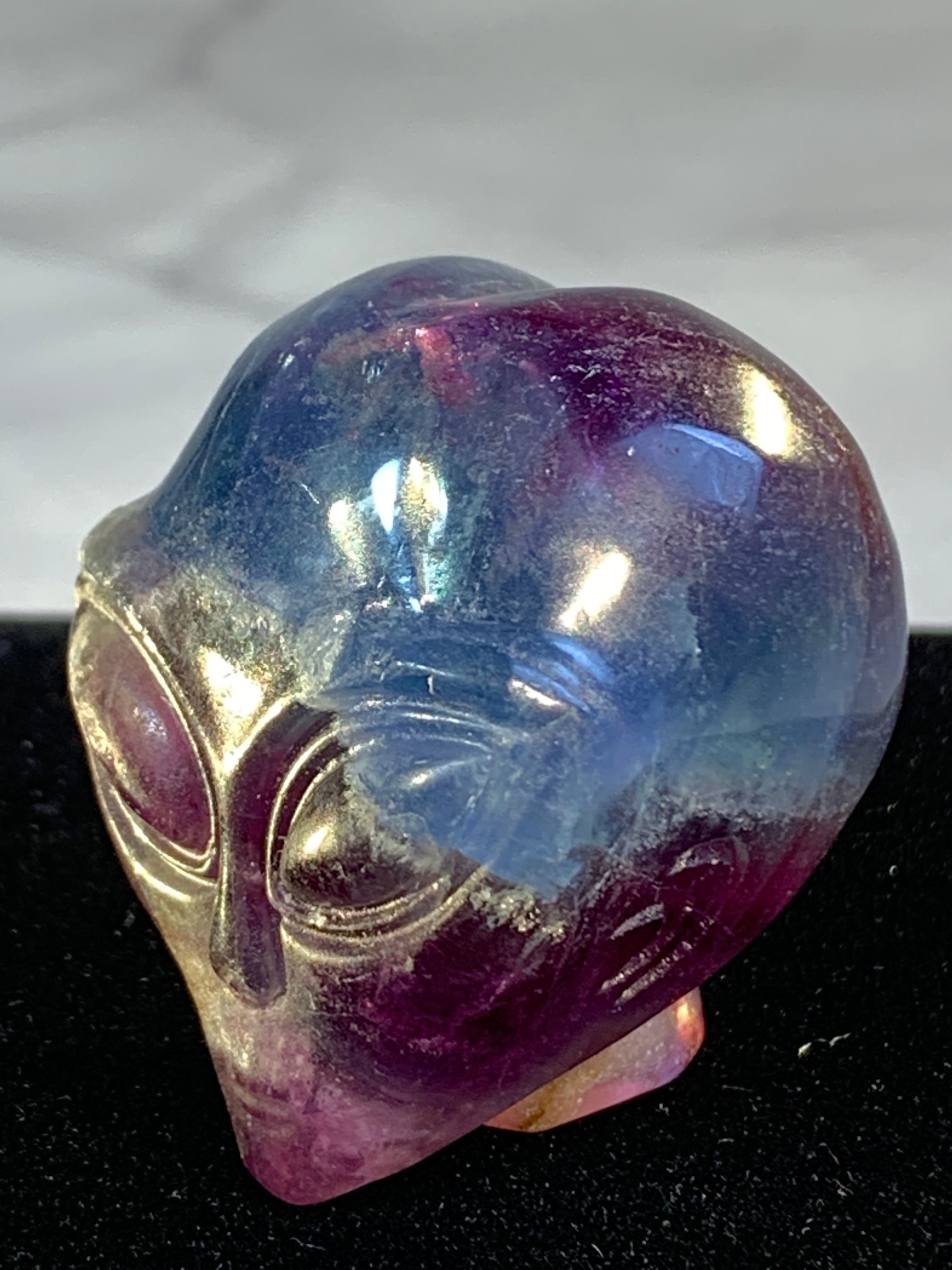 フローライトエイリアンスカル80g　4㎝