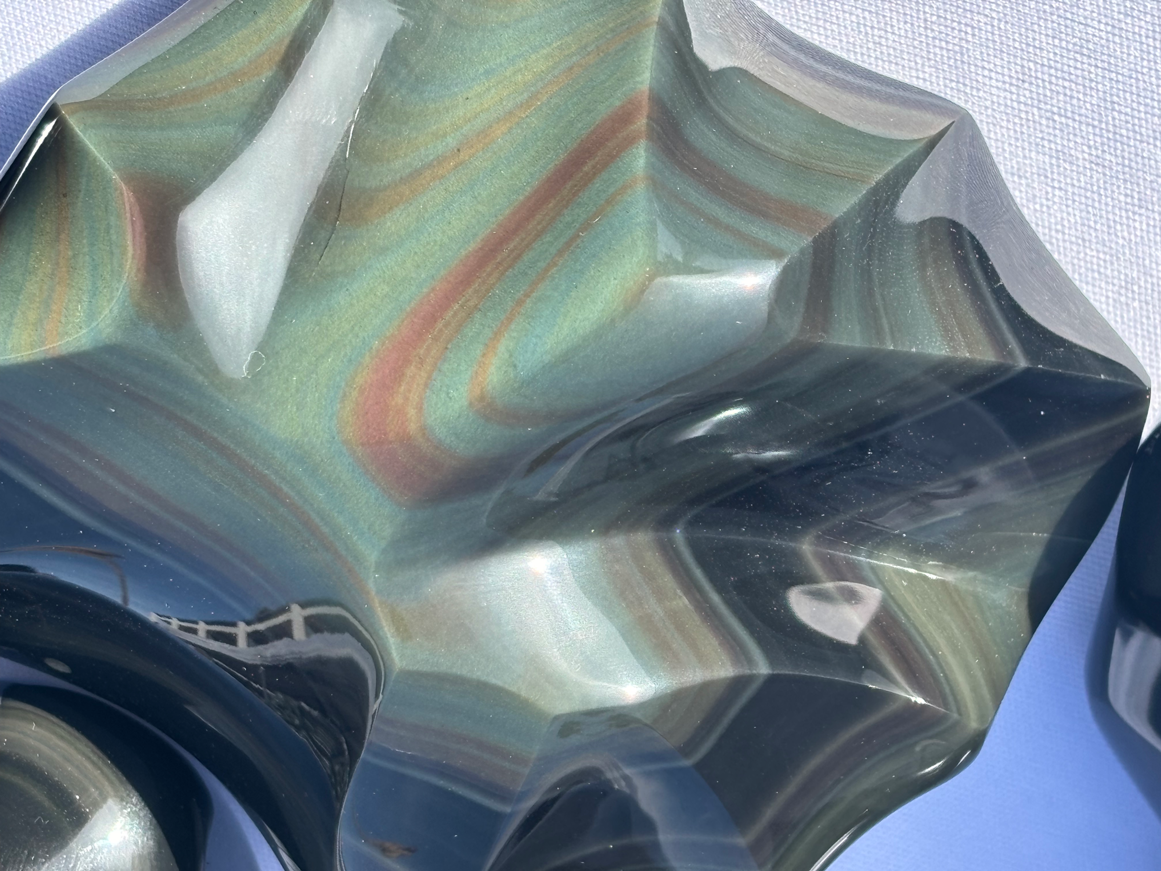 レインボーオブシディアン