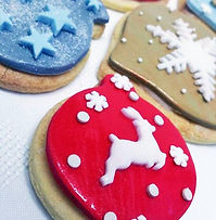 Christmas bauble biscuits