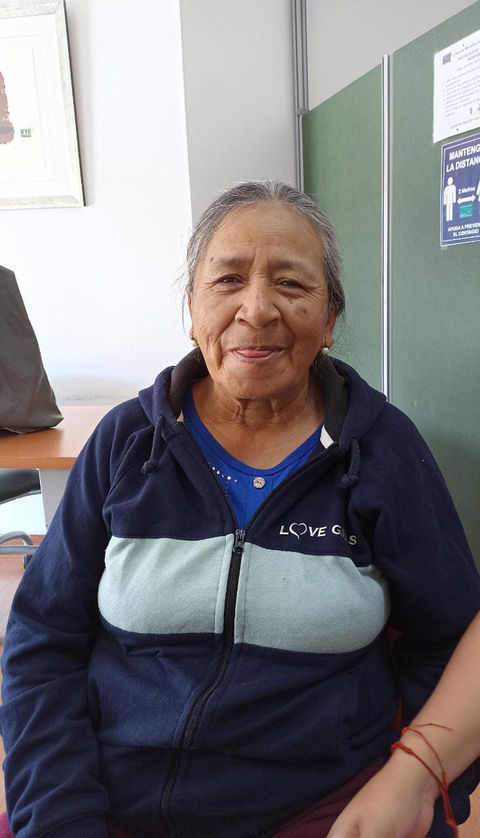 Sigan ayudando a las demás personas de escasos recursos económicos, como yo fui atendida, éxitos en sus funciones.

Dios los ayude y los ampare, hoy, mañana y siempre.