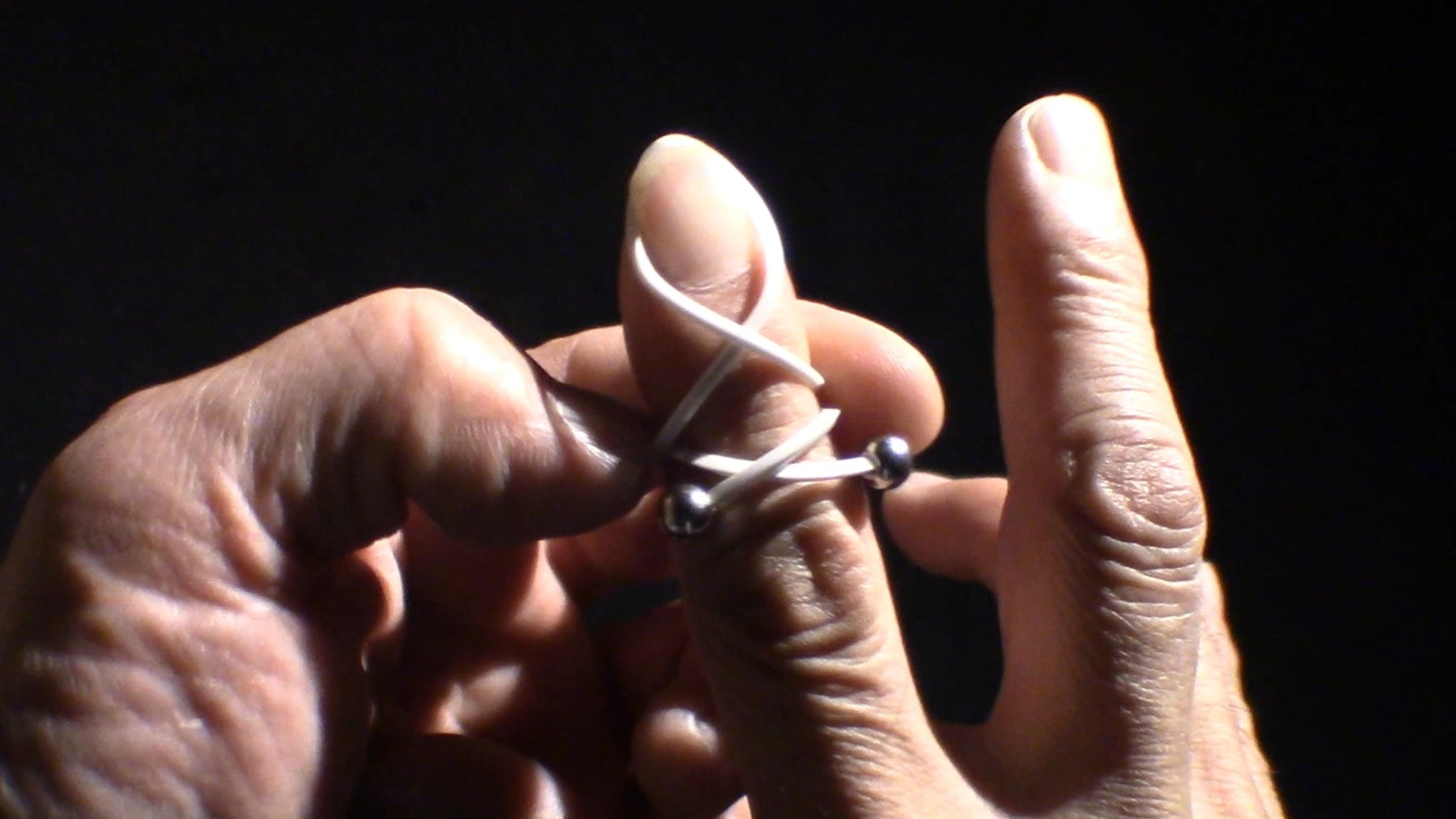 Plectrum wire I Guitar pick alternative