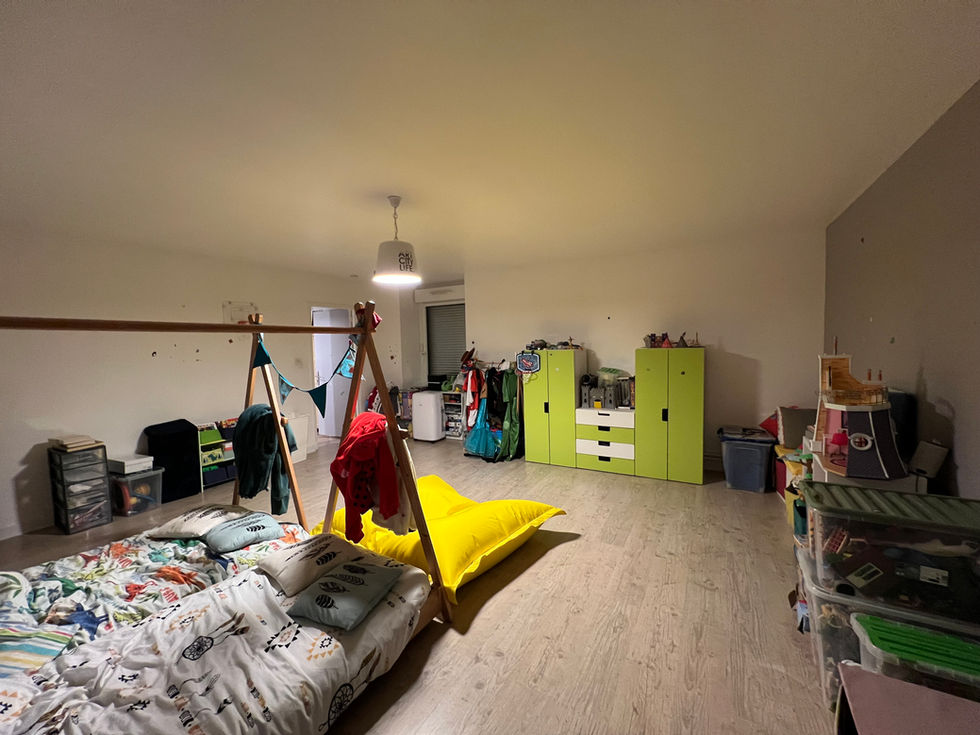 Chambre actuelle de 30 m2 partagée par les deux enfants