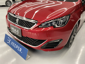 アカとクロのプジョー