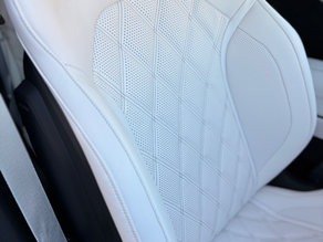 汚れから守るレザーコーティング