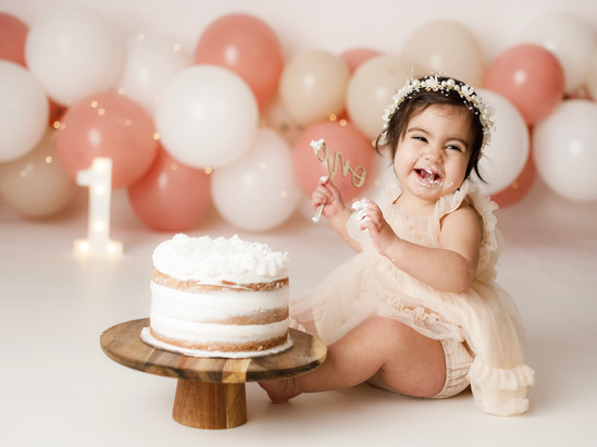 Smash cake en Las Rozas de Madrid, sesiones de fotos infantiles profesionales.