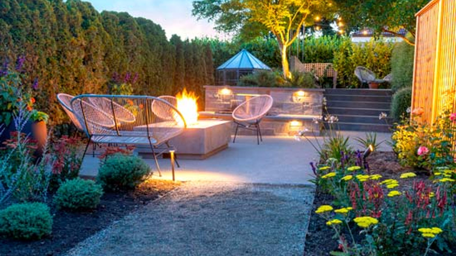 Why Fall Is the Best Time for Landscape Installation in Seattle