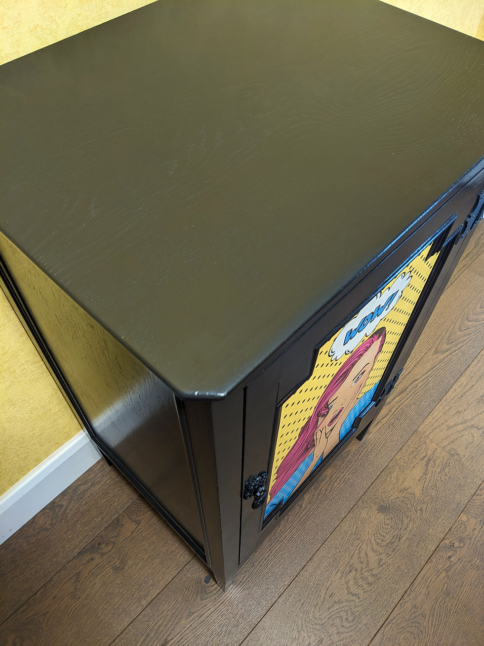 Thumbnail: Colourful pop art cupboard
