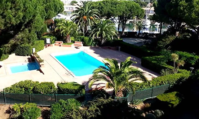 comfortable apartment lova sun sea view and pool