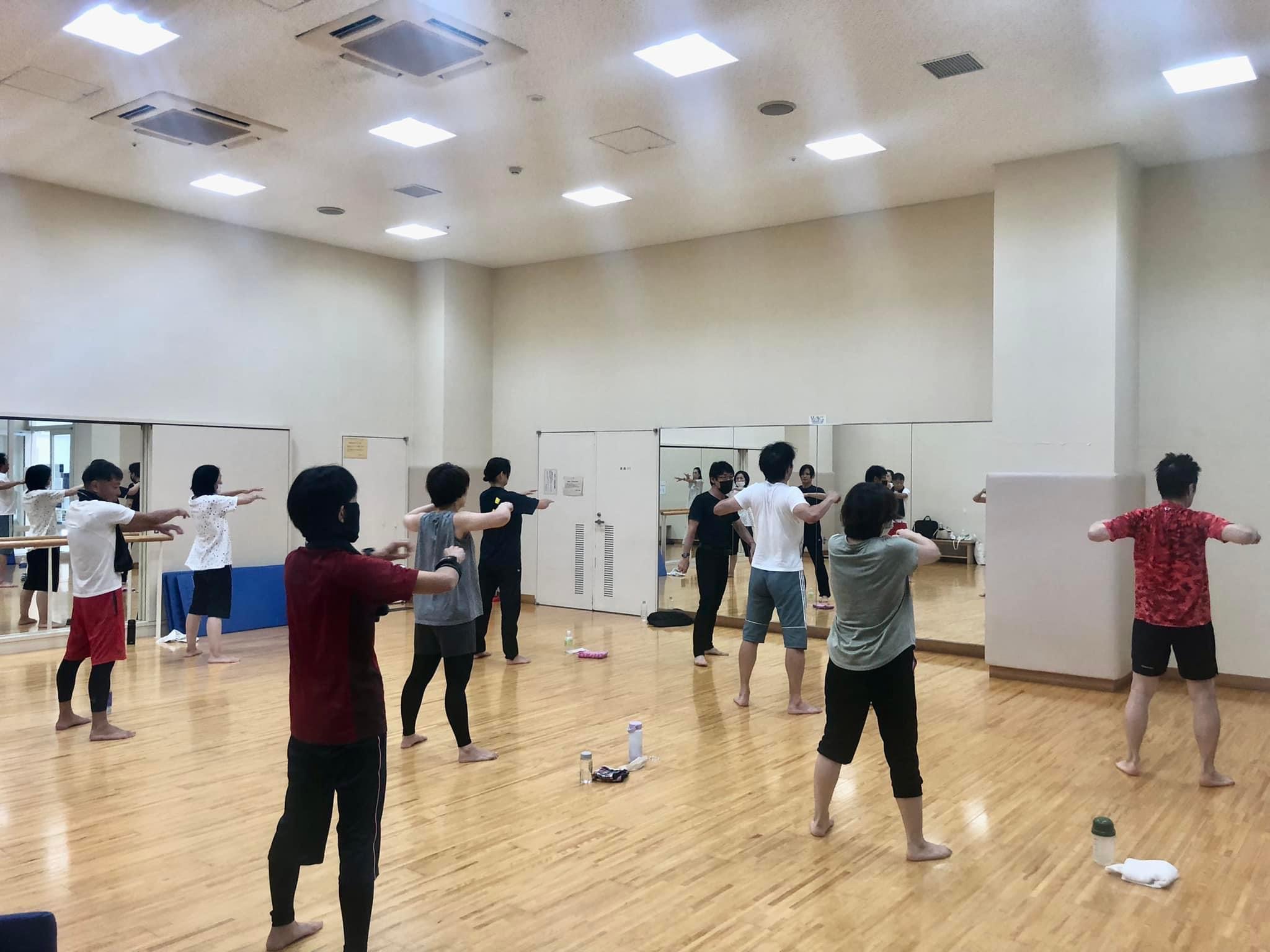 みんなで筋トレ