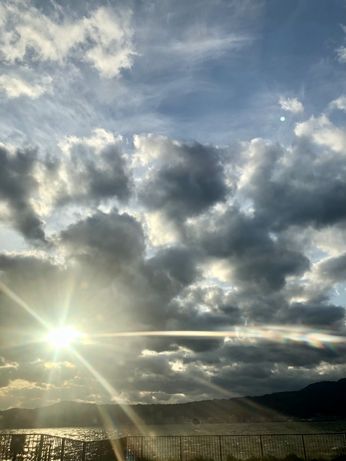 夕方の琵琶湖畔✨