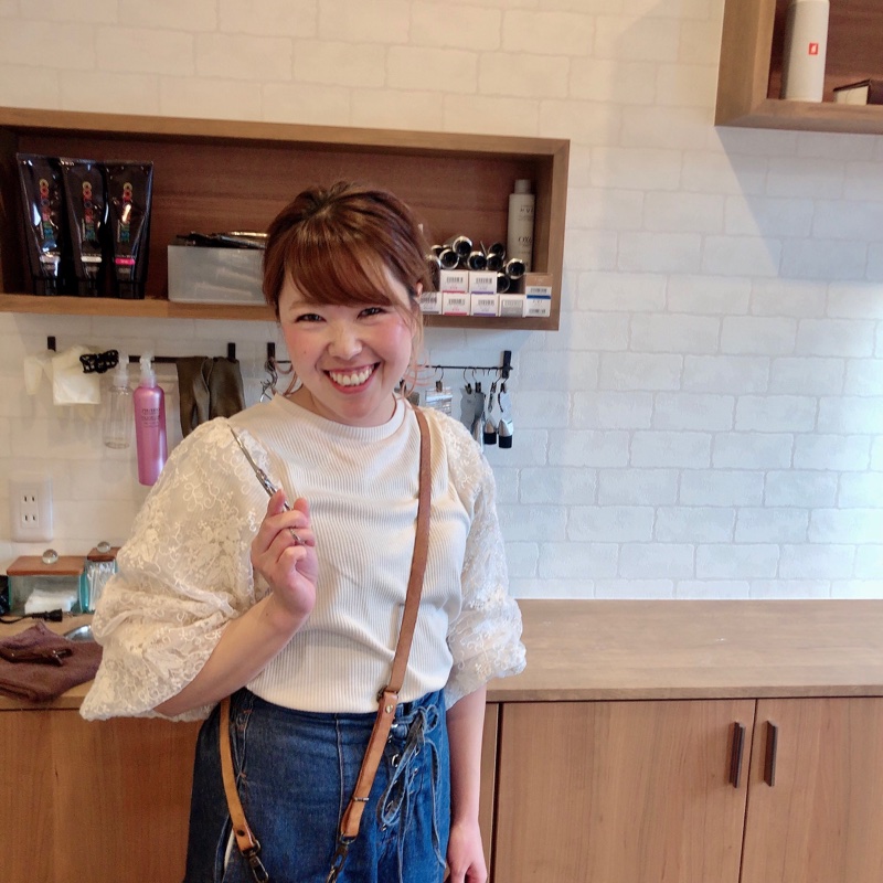 友達の念願のサロンでカット