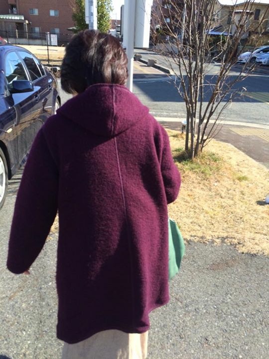 母と徒歩５分の美容院へ