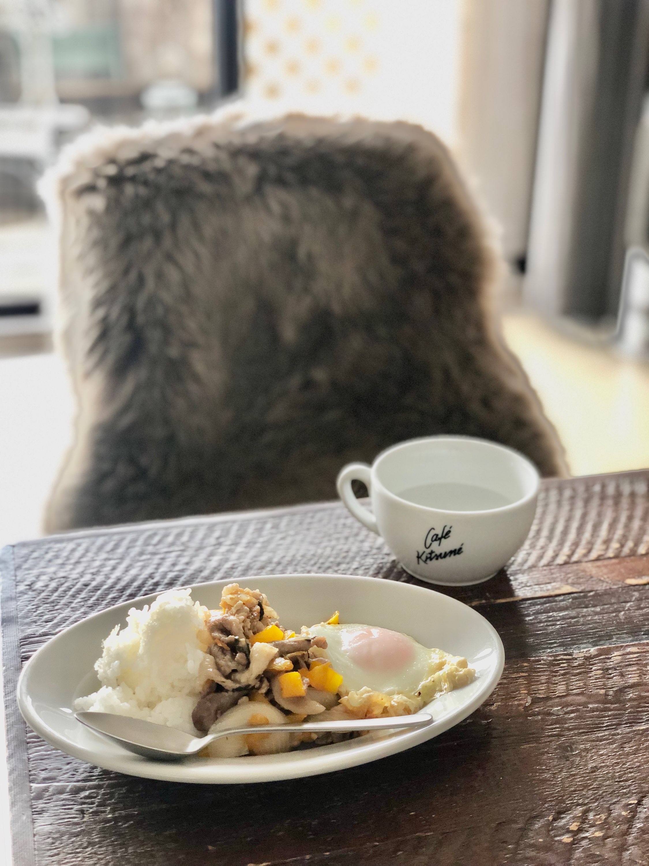 今日の昼ごはんはガパオライス風