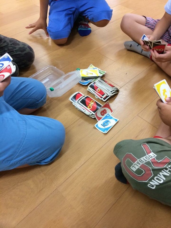 UNOで盛り上がる